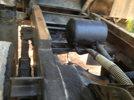 รถฮีโน่ 6 ล้อดั้ม 150 แรงม้า.  ปี 50   ( รถวิ่ง 5x,xxx กม. )   สนใจติดต่อ 081 - 6079515