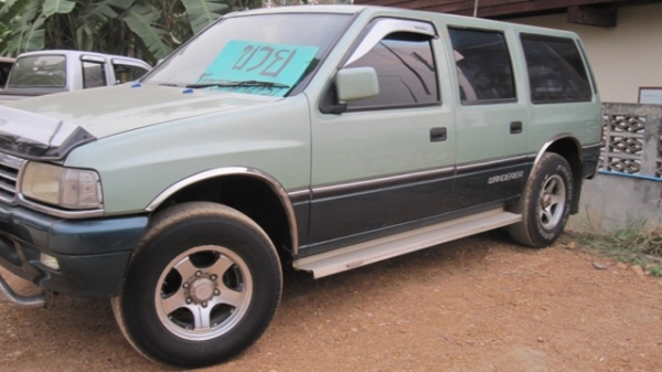 ขายอีซูสุแวนอเนกประสงค์ ขายอีซูสุแวนอเนกประสงค์