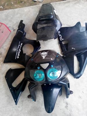 ชุดเบาะกับท้าย GSX 400 รวมกับกน้ากาก NSR หรือแปลงใส่รุ่นอื่น ราคา 2000 บาท ชุดเบาะกับท้าย GSX 400 รวมกับกน้ากาก NSR หรือแปลงใส่รุ่นอื่น ราคา 2000 บาท