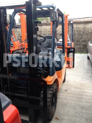 ขายรถโฟล์คลิฟท์ โตโยต้า 7FD20 เสาสูง 3 ม. จากประเทศญี่ปุ่น