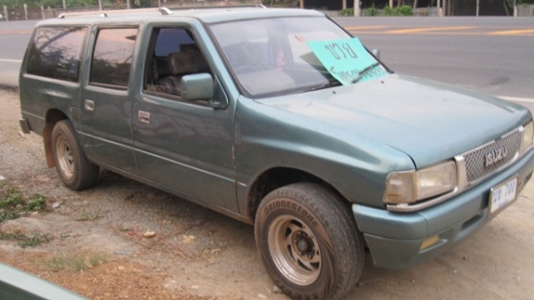 ขายอีซูสุแวนอเนกประสงค์ ขายอีซูสุแวนอเนกประสงค์