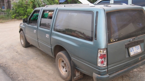 ขายอีซูสุแวนอเนกประสงค์ ขายอีซูสุแวนอเนกประสงค์