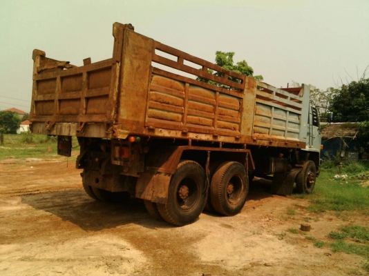 ขายด่วน  รถสิบล้อสองเพลาดั้มพ์   ISUZU  ROCKY  240  สภาพเดิมๆ  พร้อมใช้งาน