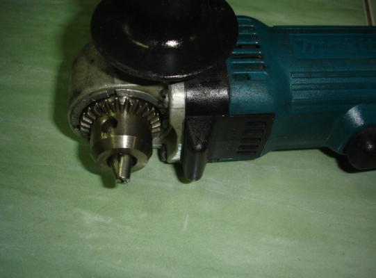 ขายสว่านไฟฟ้าหัวงอ makita 10mm. รุ่น DA 3010 (450w.)
