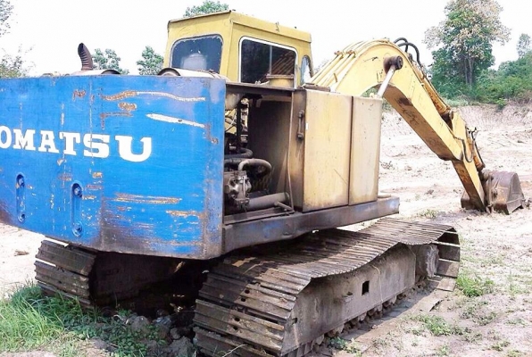 **270,000 บ.ต่อรอง/// แบคโฮPC120-2** ขาย KOMATSU PC120-2 แบคโฮ ราคาถูกๆ PC120-2 เครื่องเดิม ปั้มเดิม เครื่องดี ปั้มดี ทำงานดี มีโหลดบ้าง หน่อยๆ บูมอาร์มดี มีปะบ้าง ไม่น่าเกลียด บุ้งกี๋ดี บูท/สลักโอเค เอวดี แน่นดี ช่วงล่าง 60-70\% โซ่ดี แทร็กดี หนา ครบ แทร็