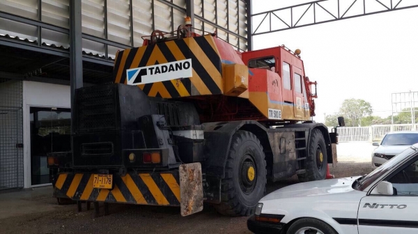 ขายเครน40 ตัน 4 ล้อ มีทะเบียน ขายเครน40 ตัน 4 ล้อ มีทะเบียน