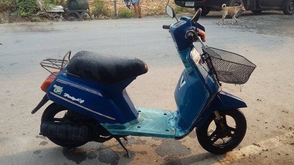 ขาย รถป๊อบ 50cc.ขับได้ ตามรูปคับ ขาย 3000