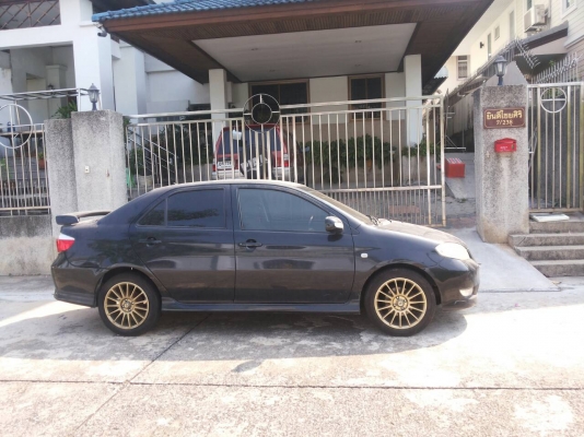 TOYOTA VIOS  auto สีดำสวยอวทม เครื่องเสียง แม็ก16กระจกไฟฟ้าเซนทรัลล็อกสภาพพร้อมใช้