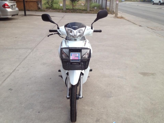 ขาย ฮอนด้า เวฟ 125i สีขาว ปี 55 สภาพเดิม ๆ  ราคา เบา ๆ