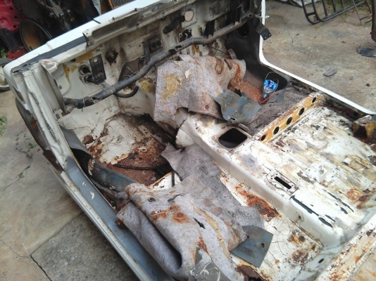 ขายพื้นบอดี้suzuki caribian ขายพื้นบอดี้suzuki caribian