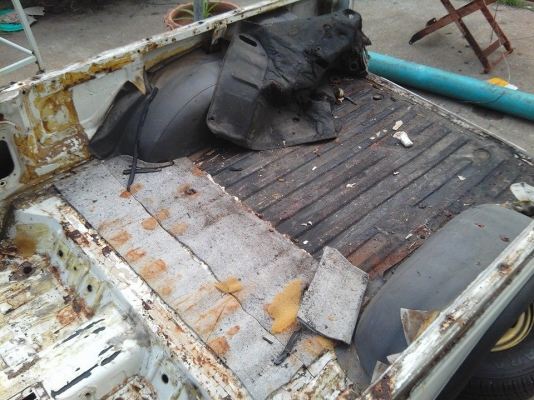 ขายพื้นบอดี้suzuki caribian ขายพื้นบอดี้suzuki caribian