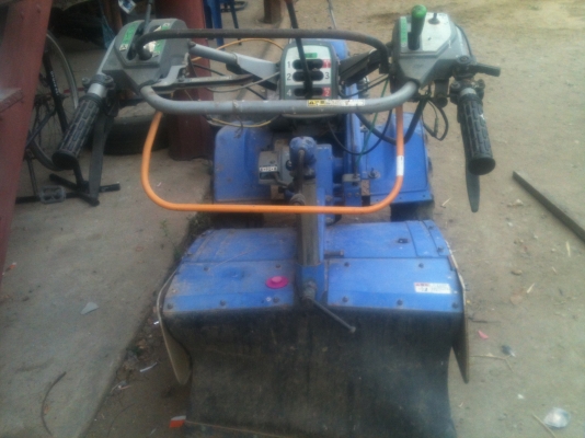 ขาย รถไถเตินตาม ISEKI KLC 6 ขาย รถไถเตินตาม ISEKI KLC 6