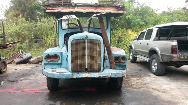 ขาย6ล้อเบนซ์เครื่อง6สูบเบนซ์ พร้อมทะเบียน ม.79 สภาพดีไม่มีผุ เอาไปทำเทเลอร์หรือทำกระบะโปร่งสวยๆครับ ขาย 155000 บาท
