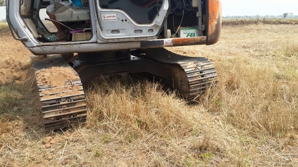 ขายรถขุดแบ็คโค ฮิตาชิ EX120-3ช่วงล่างดี เอวแน่น ไฟฟ้าเต็ม สภาพพร้อมใช้งาน เครื่องดีปั๊มแห้ง บูมอาร์ม สวย ทำงานปกติ