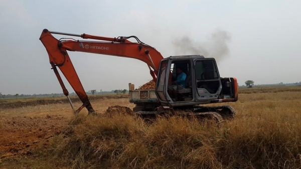 ขายรถขุดแบ็คโค ฮิตาชิ EX120-3ช่วงล่างดี เอวแน่น ไฟฟ้าเต็ม สภาพพร้อมใช้งาน เครื่องดีปั๊มแห้ง บูมอาร์ม สวย ทำงานปกติ