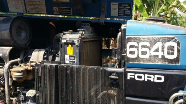 ขายด่วน รถไถฟอร์ด 6640 นิวฮอร์แลนด์ ปี 97