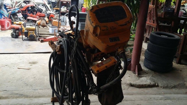 รอกไฟฟ้าเก่าญี่ปุ่น KITO   1/2 TON  สภาพดี พร้อมใช้งาน