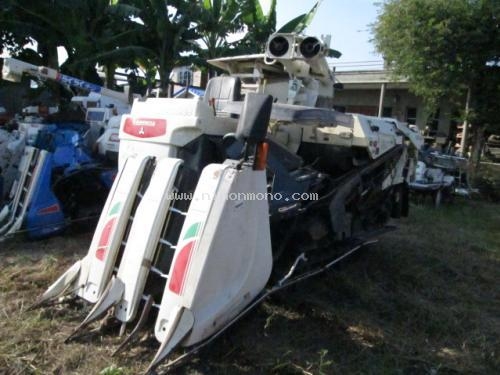 รถเกี่ยวข้าวนั่งขับ    MITSUBISHI   VS38    รหัสสินค้า : 80802218  หรือเพิ่มเติมไดที่ www.nihonmono.com