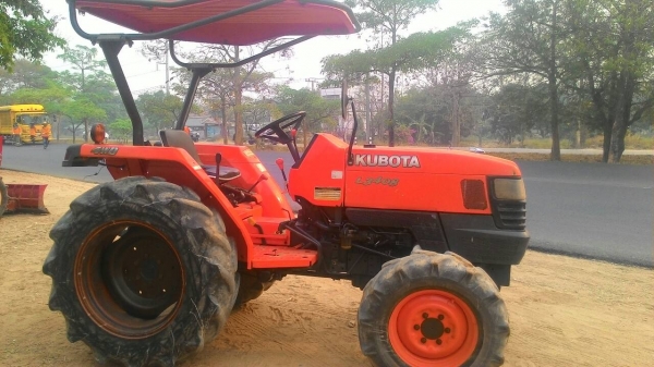 ขายรถไถ KUBOTA L3408 สภาพดีพร้อมใช้งาน อุปกรณ์พร้อม ผานพรวนและโรตารี่