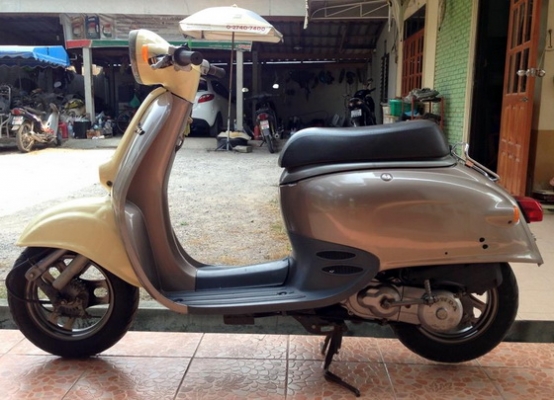 ขาย HONDA GIORNO สภาพสวยเดิมๆไม่แตกไม่หักอุปกรณ์ครบ