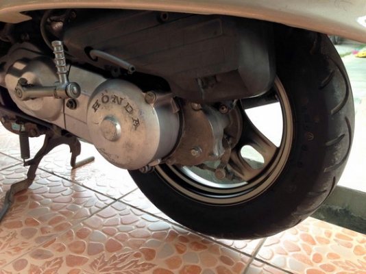 ขาย HONDA GIORNO สภาพสวยเดิมๆไม่แตกไม่หักอุปกรณ์ครบ