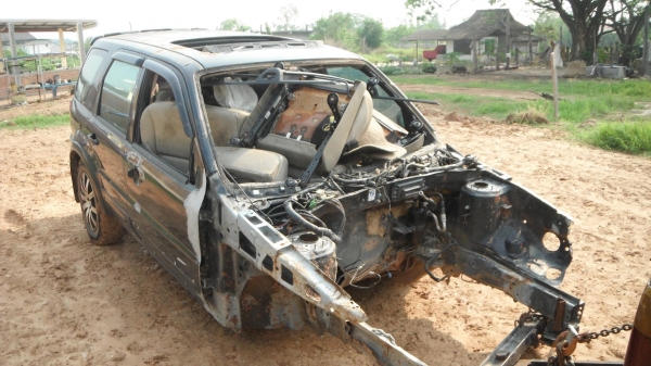 -ขายซาก ford escape