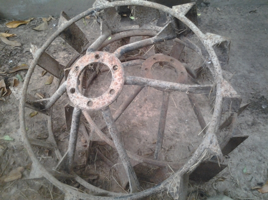 ขายตามสภาพกันจมติดกับรถไถ22แรงคูโบต้าสภาพดี