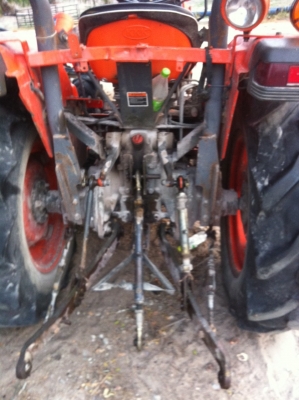 รถไถนา Kubota 34 แรง