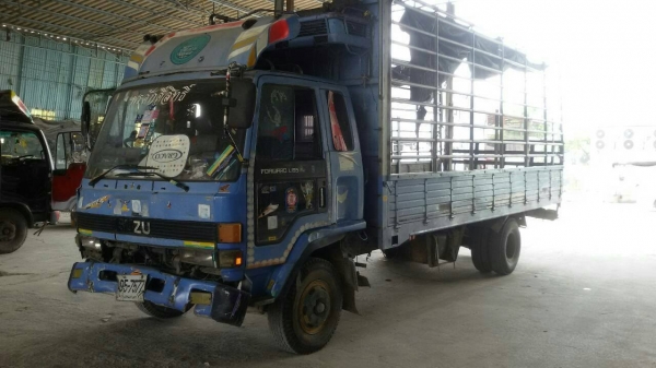 ขาย6ล้อ อีซูซุร็อกกี้195แรง พ.เพาเวอร์ เบรกทิฟฟี่ ยาว6.20เมตร เครื่องดี คัชซีสวย ยางดี สภาพพร้อมใช้งาน เอกสารพร้อมโอน สนใจโทร0908588220คุณนะ 093-3258446คุณบิวตี้ ID:narong498 หรือ www.truck.in.th/498 หรือfb:ณรงค์ ซื้อขายรถมือสอง (เว็บไซต์ส่วนตัว)