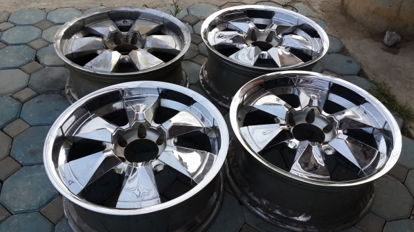 ขอบ 20 6รู โครเมี่ยม แม็กเปล่าไม่มียาง