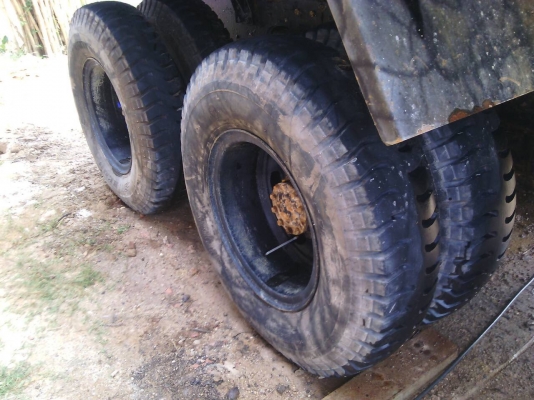 10ล้อดั้มเรือมี2คัน FM3MNLD....เครื่องM10C...240แรงปี2541...รถสภาพดี พร้อมใชฺ้เล่มพร้ิม