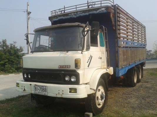 ขาย10ล้อ1เพลา HINO KT920 เครื่องEH700 เครื่องดี คัชซีสวย ยางดี ภายในสวย สภาพพร้อมใช้งาน เอกสารพร้อมโอน สนใจโทร 090-8588220คุณนะ 093-3258446คุณบิวตี้ ID:narong498 หรือ www.truck.in.th/498 หรือfb:ณรงค์ ซื้อขายรถมือสอง(เว็บไซต์ส่วนตัว)