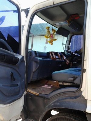 6ล้อรั้วยาว4.5ม....150แรงปี2548....Hino. Fc4J. รถสภาพสวย....พร้อมใช้ เล่มพร้อม