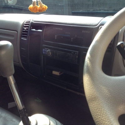 ขาย 6 ล้อ Hino XZU 136 แรงม้า ปี 55