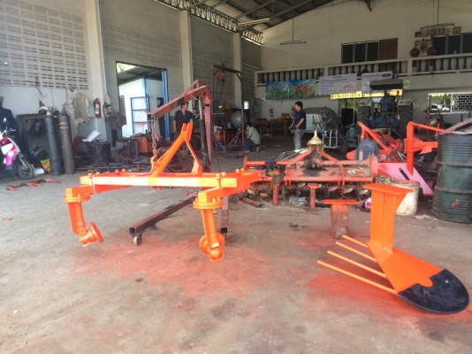 ทำหัวยกร่อง ซ่อม ดัดแปลงอุปกรณ์ รถไถ ทุกชนิด