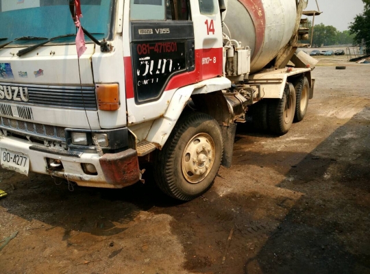 รถโม่ Isuzu  10 ล้อ รุ่น CXZ เครื่อง 6 RB1 ราคา 790,000