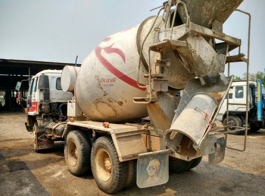 รถโม่ Isuzu  10 ล้อ รุ่น CXZ เครื่อง 6 RB1 ราคา 790,000