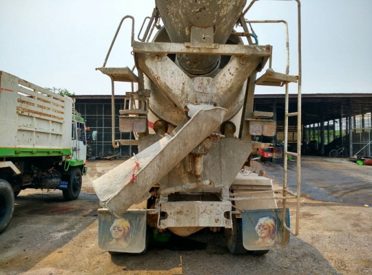 รถโม่ Isuzu  10 ล้อ รุ่น CXZ เครื่อง 6 RB1 ราคา 790,000