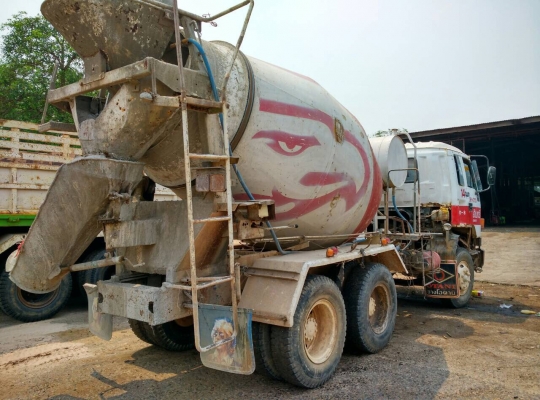 รถโม่ Isuzu  10 ล้อ รุ่น CXZ เครื่อง 6 RB1 ราคา 790,000