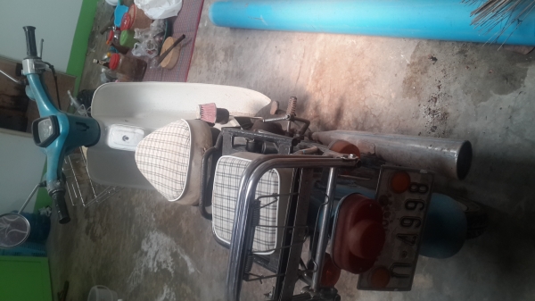 ขาย C70  มีเล่มมีทะเบียนแต่หมดอายุไปนานแล้ว