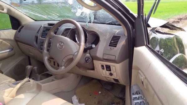 ขับกลับได้เลยเฟอร์จูนเนอร์ ออโต้โฟร์วิน ตัวท๊อป ปี07 โอนลอยๆ คัชซีช่วงล่างไม่มีเสียหาย