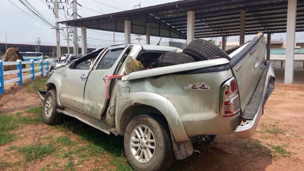 วีโก้เเชมป์4ประตูโฟรวิน ปี12 เครื่อง2500 เล่มลอยบุคล เครื่องเกียรสวยมาก วีโก้เเชมป์4ประตูโฟรวิน ปี12 เครื่อง2500 เล่มลอยบุคล เครื่องเกียรสวยมาก