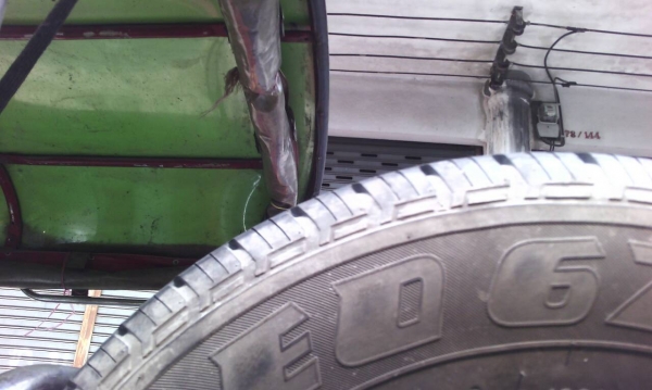 205R14 BRIDGESTONE LEO677 ปี 12 สองเส้น 1800 โทร.081-427-3941 205R14 BRIDGESTONE LEO677 ปี 12 สองเส้น 1800 โทร.081-427-3941