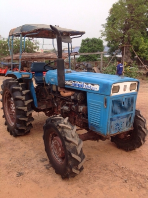 แทรกเตอร์แชมป์ 384 slx สภาพเดิมทั้งคัน แทรกเตอร์แชมป์ 384 slx สภาพเดิมทั้งคัน