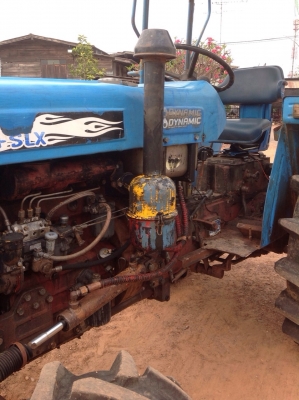 แทรกเตอร์แชมป์ 384 slx สภาพเดิมทั้งคัน แทรกเตอร์แชมป์ 384 slx สภาพเดิมทั้งคัน