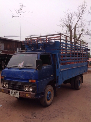 ขายรถหกล้อ โตโยต้า สภาพดี ยางดี 6 เส้นพร้อมใช้ กระบะยาว 4 . 30 ม ขายรถหกล้อ โตโยต้า สภาพดี ยางดี 6 เส้นพร้อมใช้ กระบะยาว 4 . 30 ม