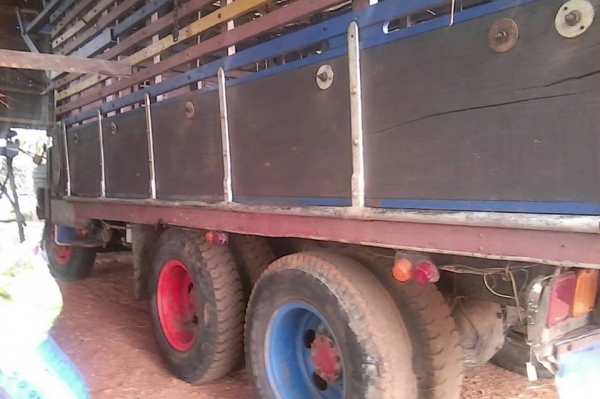 ขาย10ล้อหน้ายาว เครื่อง165แรง เครื่องดี แคชซีสวย ยางดี สภาพพร้อมใช้งาน เอกสารพร้อมโอน สนใจโทร 090-8588220คุณนะ 093-3258446คุณบิว ID:narong498 หรือ www.truck.in.th/498 หรือfb:ณรงค์ ซื้อขายรถมือสอง(เว็บไซต์ส่วนตัว)