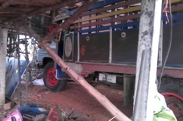 ขาย10ล้อหน้ายาว เครื่อง165แรง เครื่องดี แคชซีสวย ยางดี สภาพพร้อมใช้งาน เอกสารพร้อมโอน สนใจโทร 090-8588220คุณนะ 093-3258446คุณบิว ID:narong498 หรือ www.truck.in.th/498 หรือfb:ณรงค์ ซื้อขายรถมือสอง(เว็บไซต์ส่วนตัว)