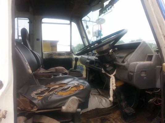 ขายดาวน์6ล้อ NISSANติดเครน2ตัน เครื่อง175เทอร์โบ ขายดาวน์150,000 ส่งเดือนละ1xxxx x45งวด เครื่องดี คัชซีสวย ยางดี สภาพพร้อมใช้งาน เอกสารพร้อมโอน สนใจโทร 090-8588220คุณนะ ID:narong498 หรือ www.truck.in.th/498 หรือfb:ณรงค์ ซื้อขายรถมือสอง(เว็บไซต์ส่วนตัว)