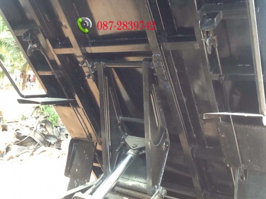 ขายรถดั้มพ์ 4 ล้อ NISSAN